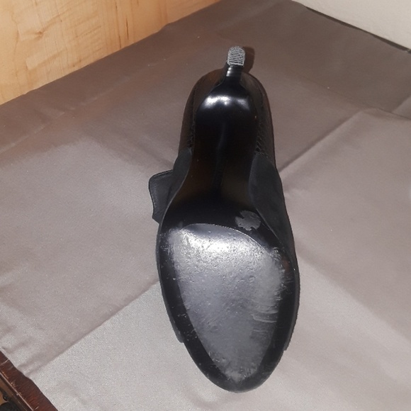 Ladies Vince Camuto size 7 1/2 - Picture 3 of 6